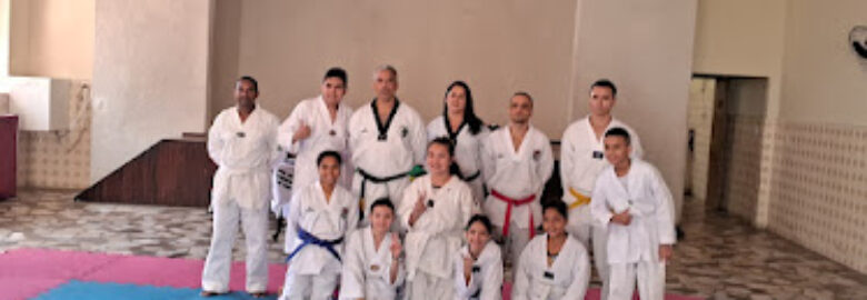 Glenda Linn team Taekwondo