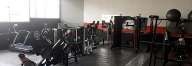 Academia Roberto Ongaro Fitness