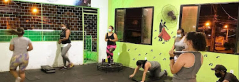 Academia Do Fitness Center Na Coroa do Meio
