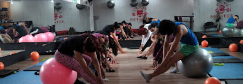 Academia Felpz Monster Fitness