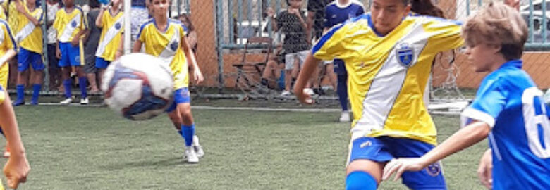 Escola de futebol Physical