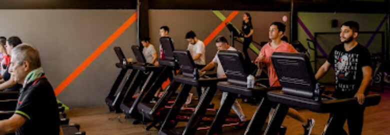 Evoque Academia Giovani Breda: Fitdance, Jump, Pilates, Muay thai, Jiu jitsu, SP