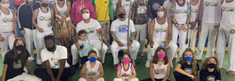 CAPOEIRA INFANTIL E PARA ADULTOS NO RECREIO DOS BANDEIRANTES – GRUPO SENZALA