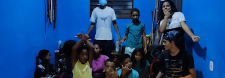 BANDO MARÉ DE MARÇO NA BEIRA DO RIO – CAPOEIRA ANGOLA