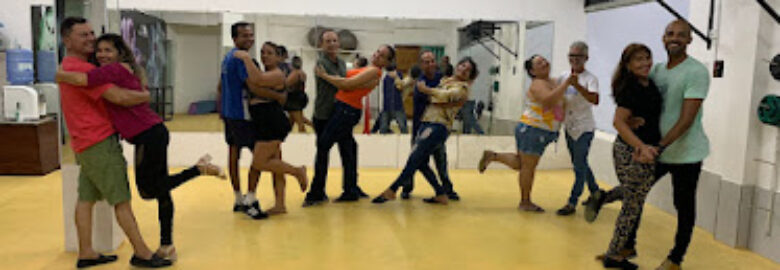 Estúdio de dança Max Oliveira