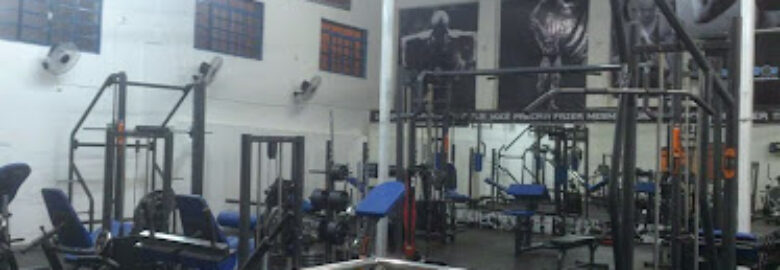 Academia Pumping Iron BH