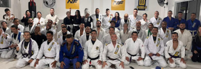 Academia New Fit e Fight