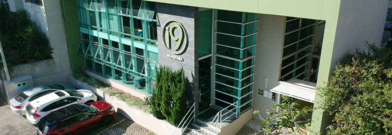i9 Academia